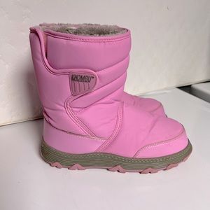 Khombu snow boots girls size 5